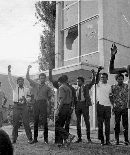 10. Jackson State Killings GÇô 1970